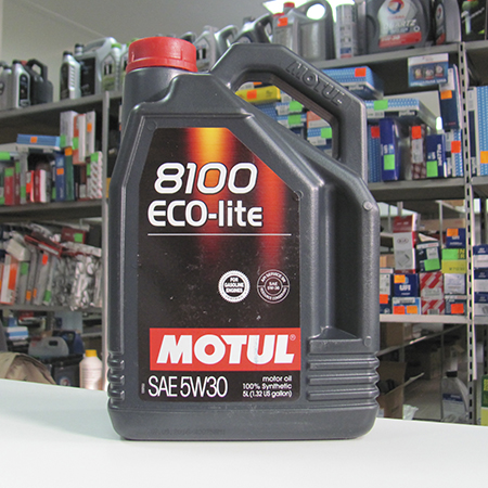 Motul 8100 Eco-lite SAE 5W30